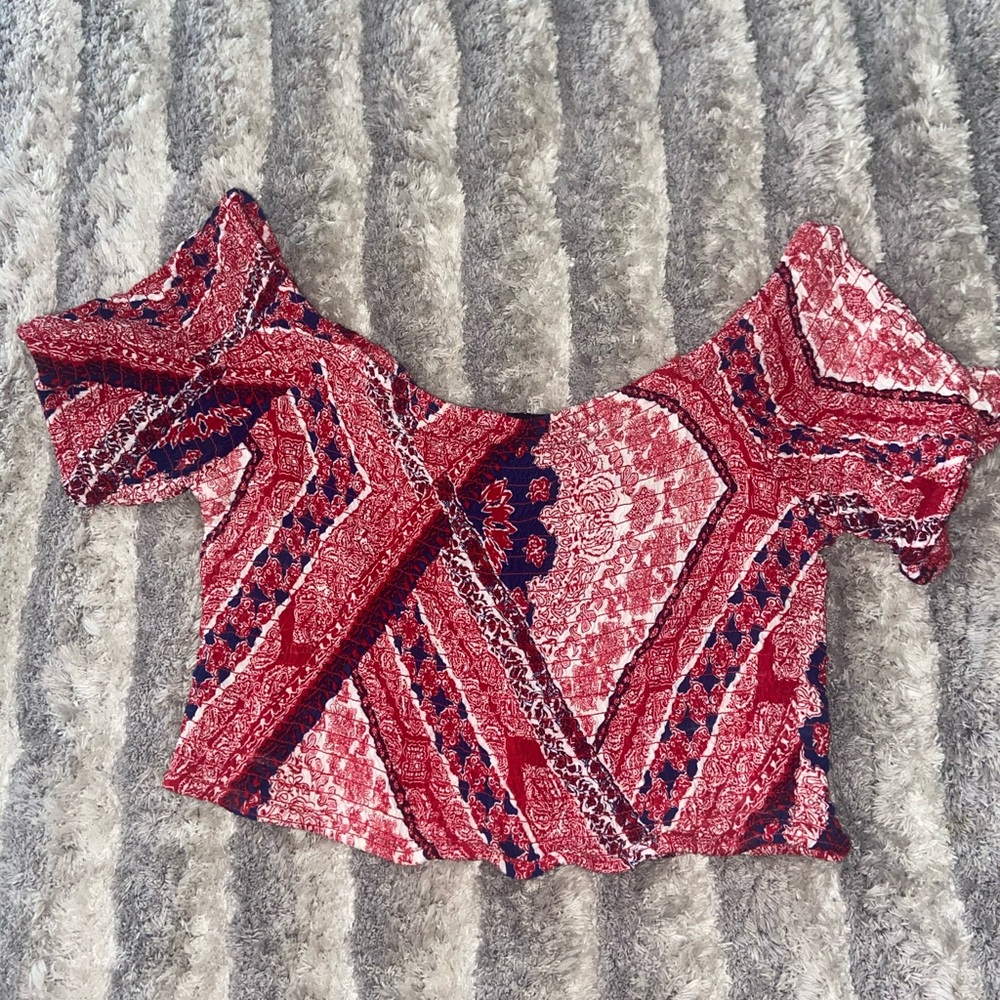 Patterned crop top